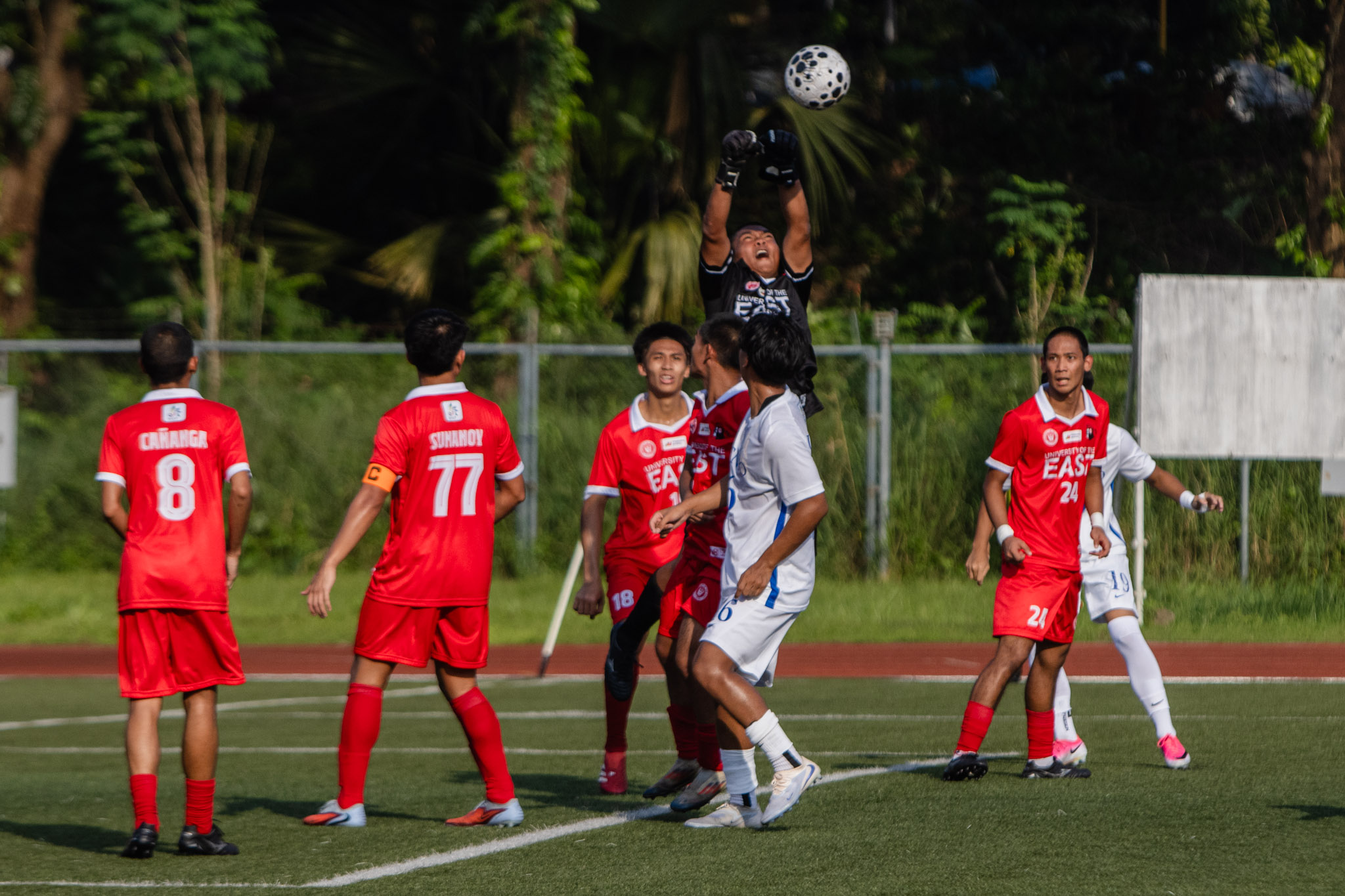 UAAP89-MFB-8325-Mhike-Cimat Dov Cariño brace powers Ateneo past UE for first UAAP men's football win ADMU Football News UAAP UE - philippine sports news