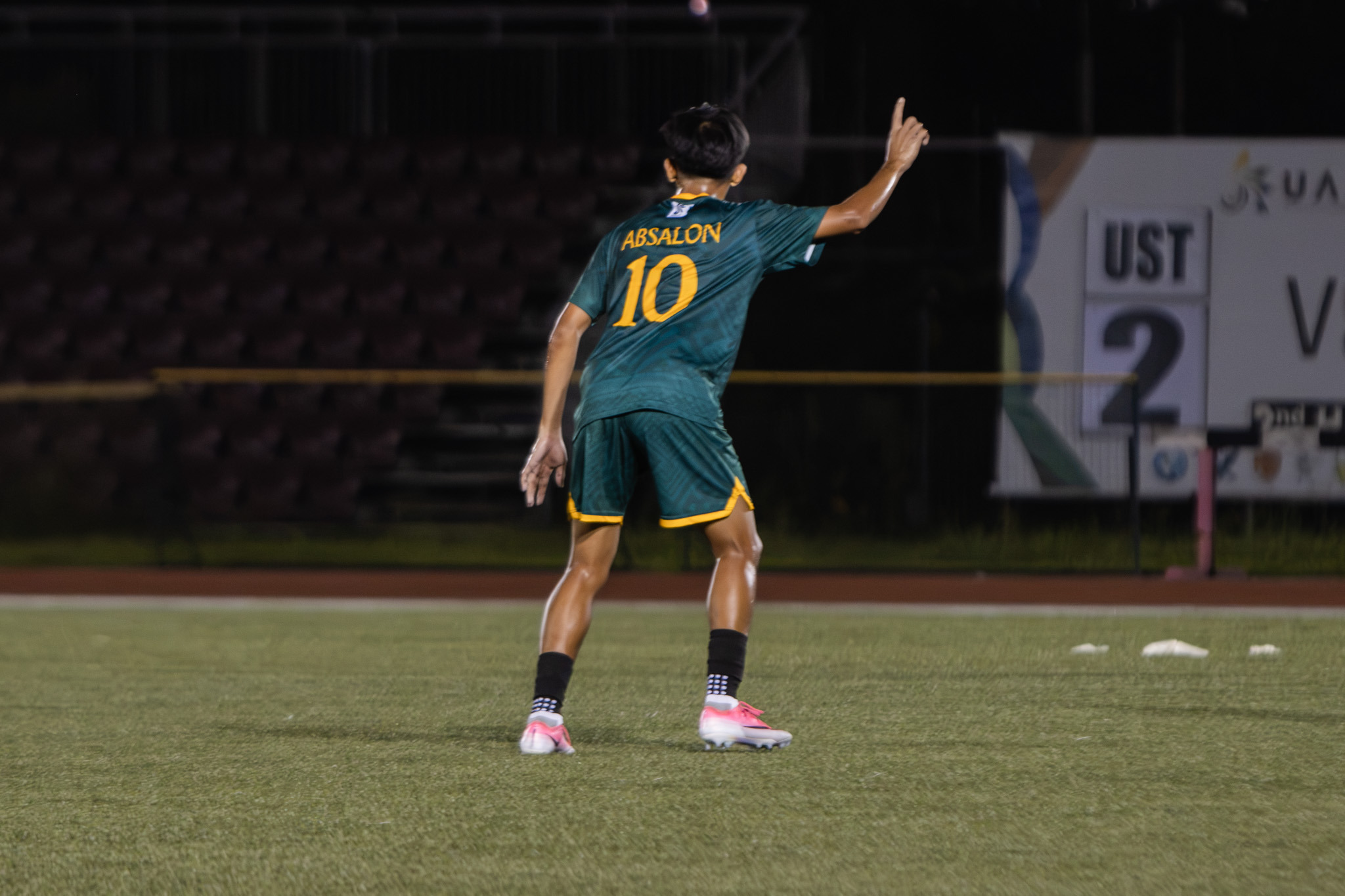UAAP89-MFB-9571-Karl-Absalon UST claims solo fourth in UAAP men's football as Baito strikes at the death vs. FEU FEU Football News UAAP UST - philippine sports news