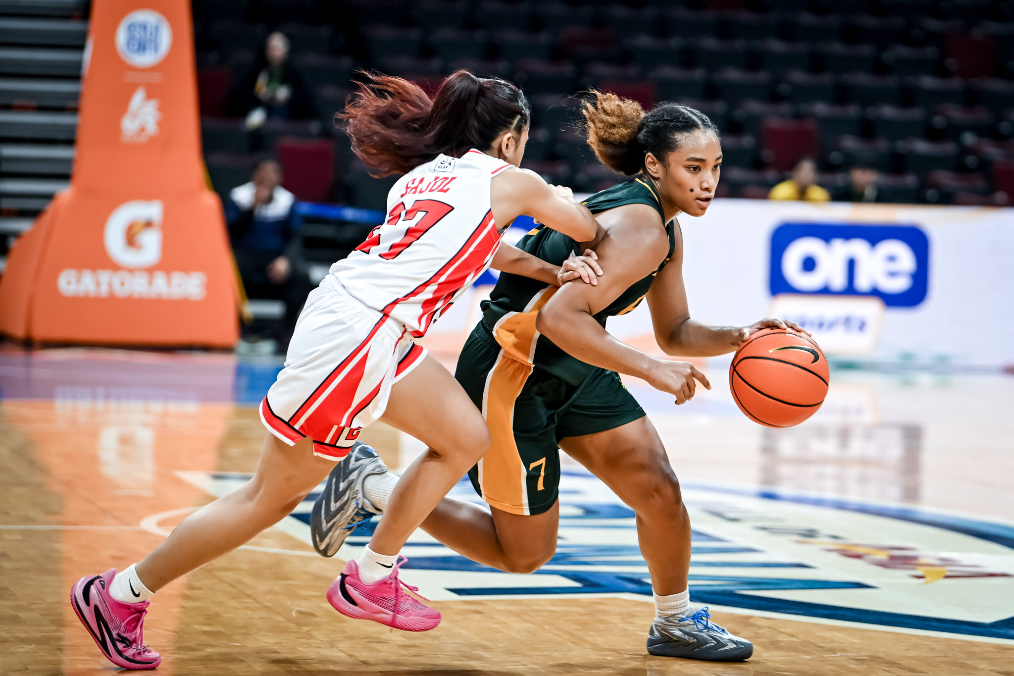 UAAP89-WBB-AMYAH-ESPANOL-0848 FEU snaps three-game skid, hands UE 30th straight loss in UAAP women's basketball Basketball FEU News UAAP UE - philippine sports news