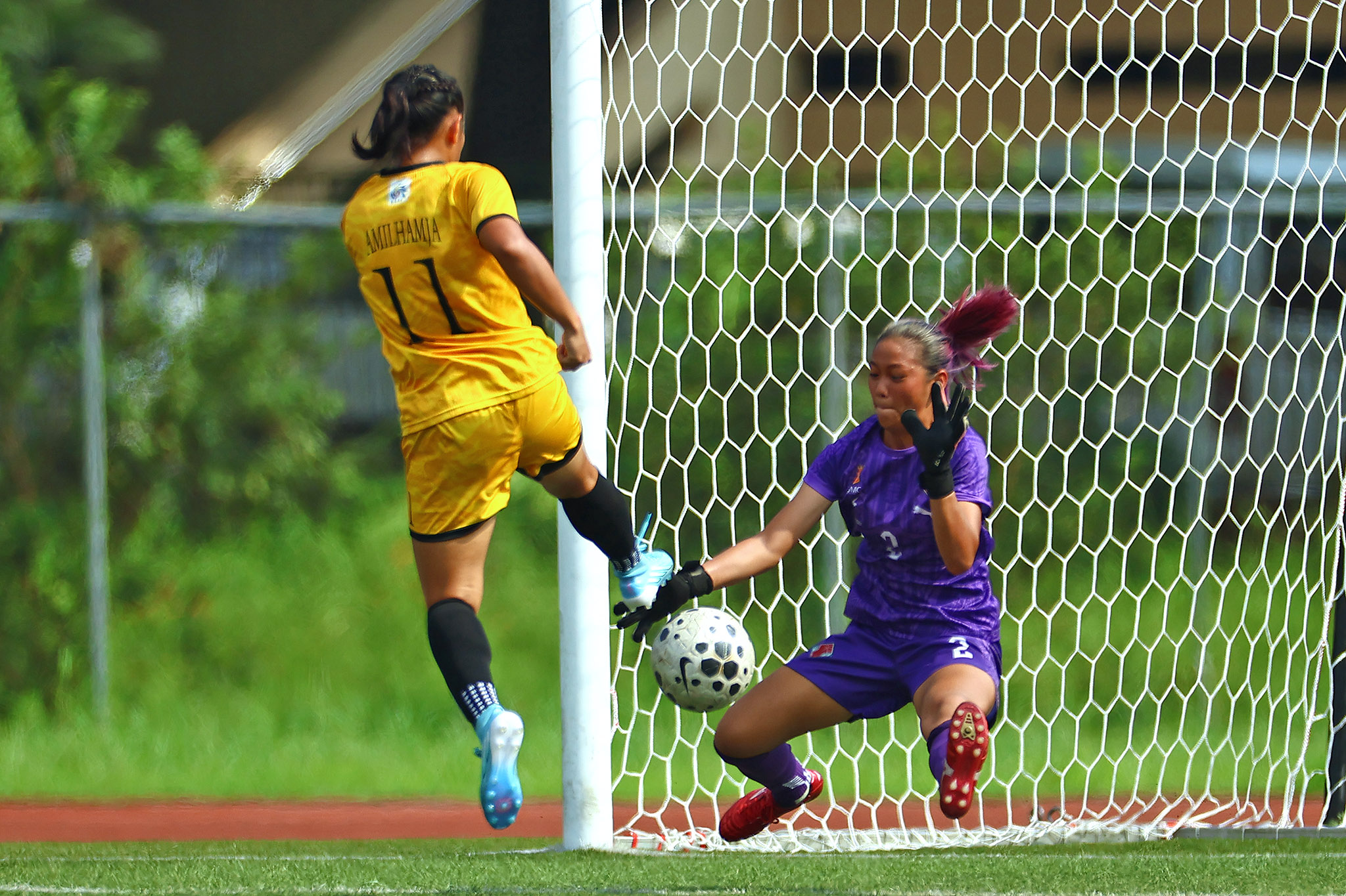 UAAP89-WFB-Ainnah-De-Guzman Erissa Rivas extends scoring streak as UP blanks UST in UAAP women's football Football News UAAP UP UST - philippine sports news