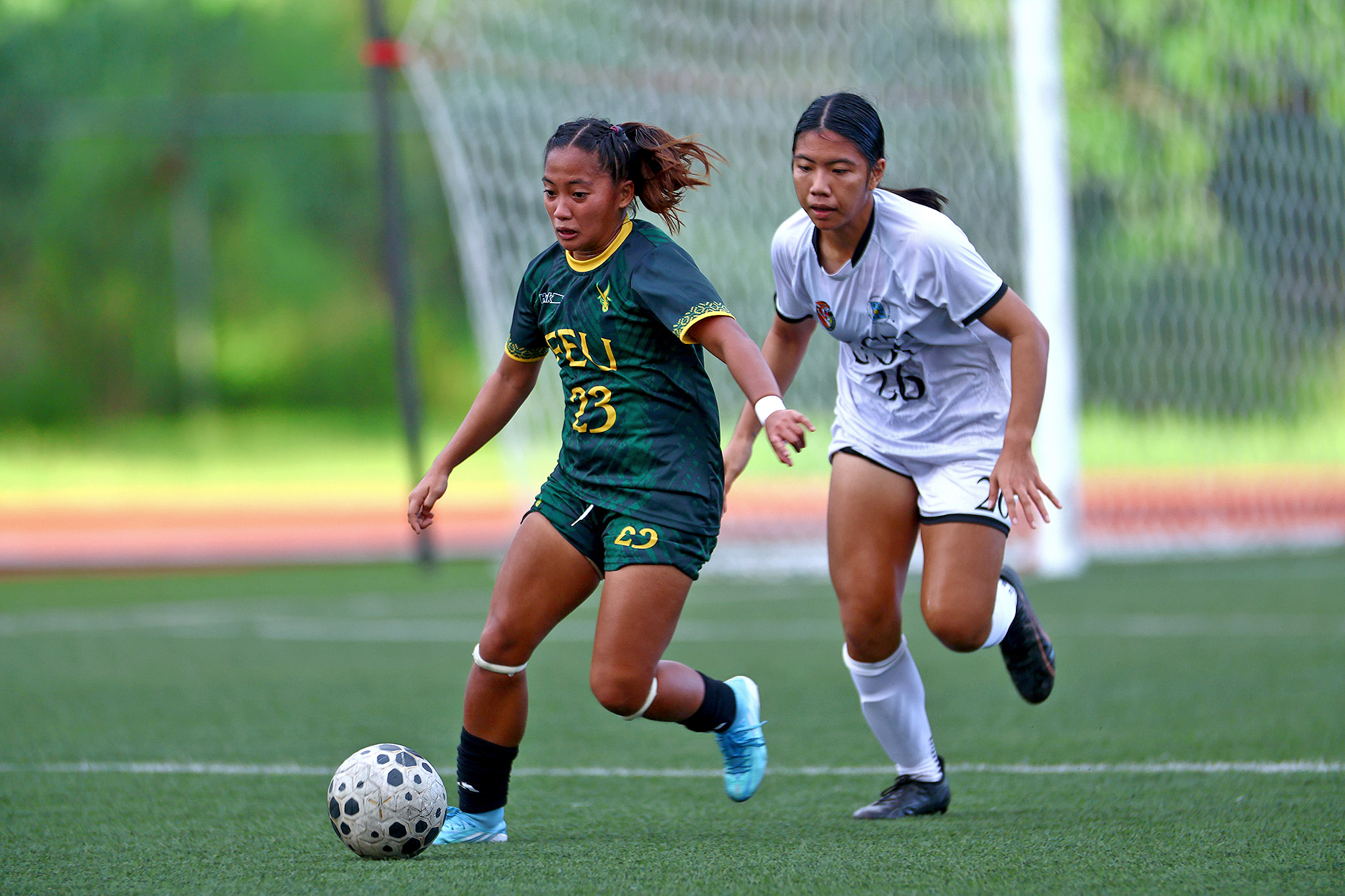 UAAP89-WFB-Marienell-Cristobal-Pia-Jumamoy FEU routs UST, clinches twice-to-beat advantage in UAAP women's football FEU Football News UAAP UST  - philippine sports news