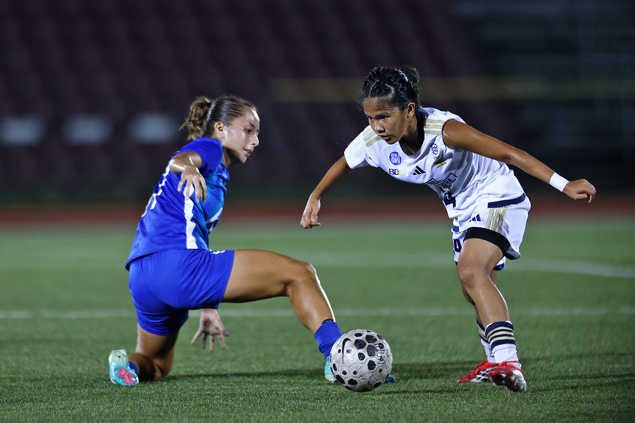 UAAP89-WFB-Sophia-Lyttle-Lizzie-Torre Ateneo shuts out NU to clinch final UAAP women's football semis spot ADMU Football News NU UAAP  - philippine sports news